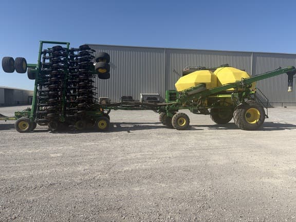 Image of John Deere 1890 equipment image 1