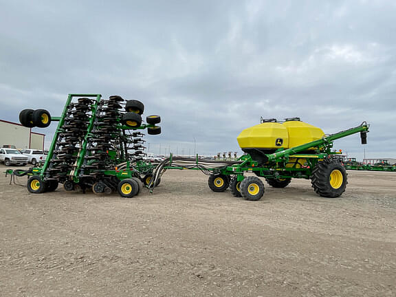 Image of John Deere 1890 equipment image 3