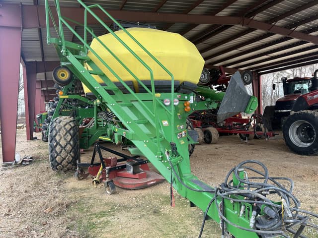 Image of John Deere 1910 equipment image 2