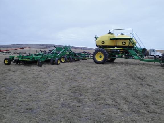 Image of John Deere 1910 Primary image