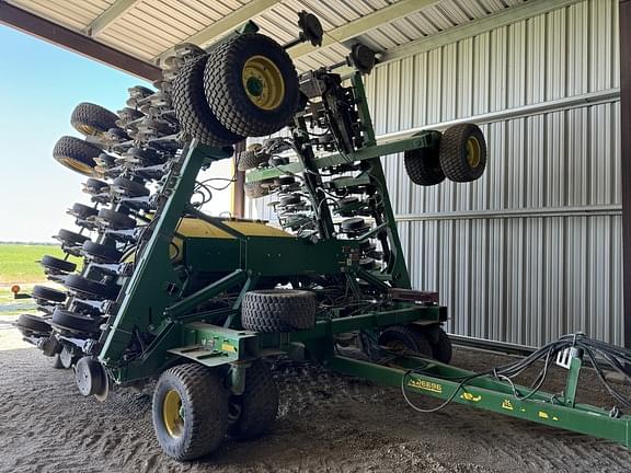 Image of John Deere 1990 equipment image 1