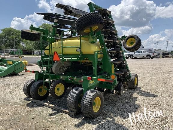 Image of John Deere 1990 equipment image 2