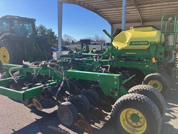 Image of John Deere 1990 equipment image 3