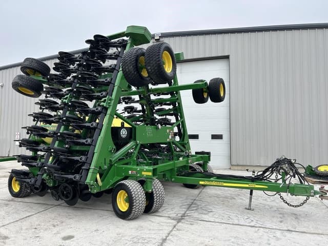 Image of John Deere 1990 equipment image 1