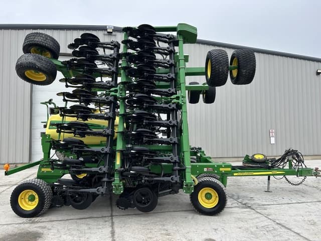 Image of John Deere 1990 equipment image 3