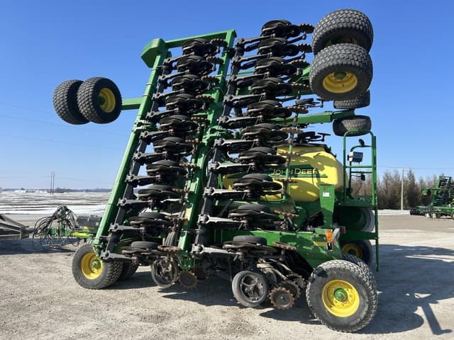 Image of John Deere 1990 equipment image 4