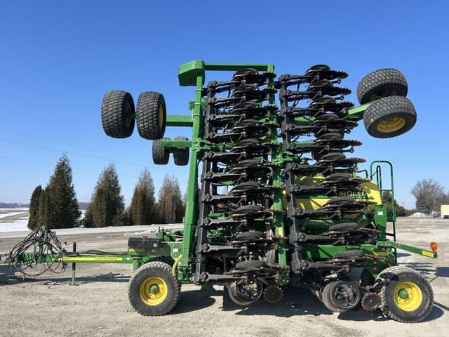 Image of John Deere 1990 equipment image 2