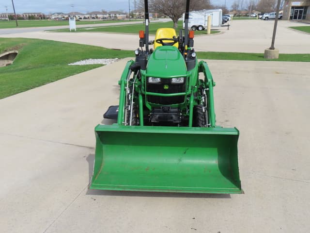 Image of John Deere 2025R equipment image 3