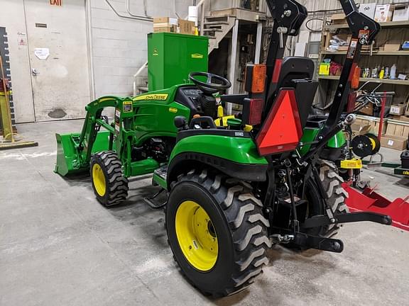 Image of John Deere 2025R equipment image 2