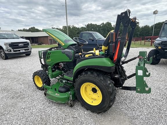 Image of John Deere 2025R equipment image 3