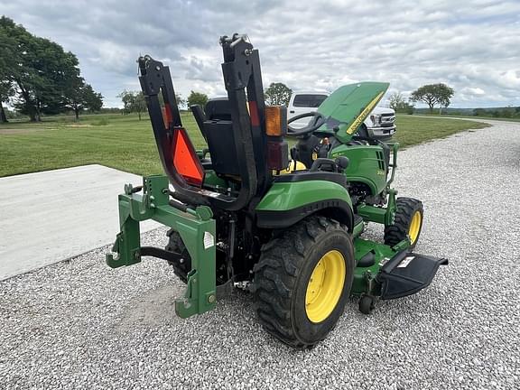 Image of John Deere 2025R equipment image 2