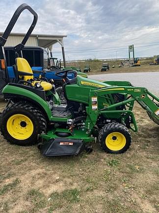 Image of John Deere 2025R equipment image 2