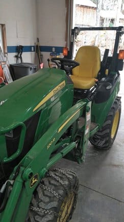 Main image John Deere 2025R