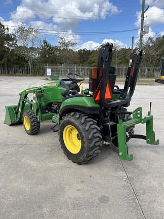 Image of John Deere 2025R equipment image 4