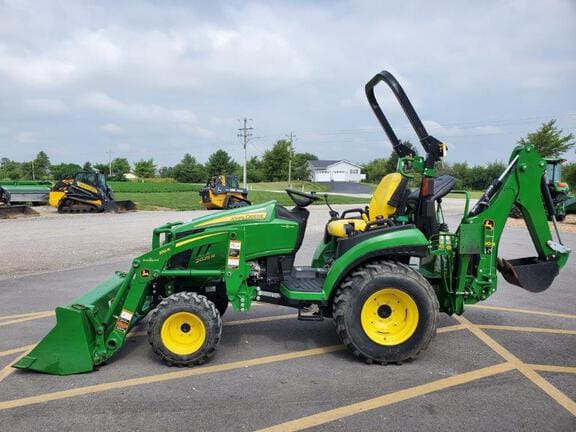 Main image John Deere 2025R