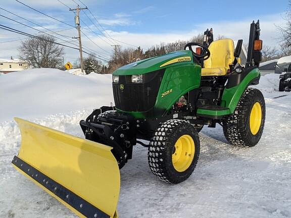 Image of John Deere 2025R Image 0