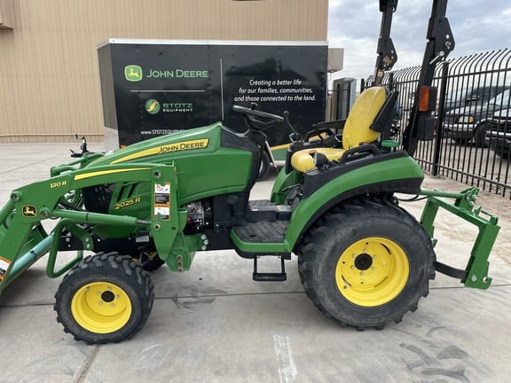 2018 John Deere 2025R Equipment Image0