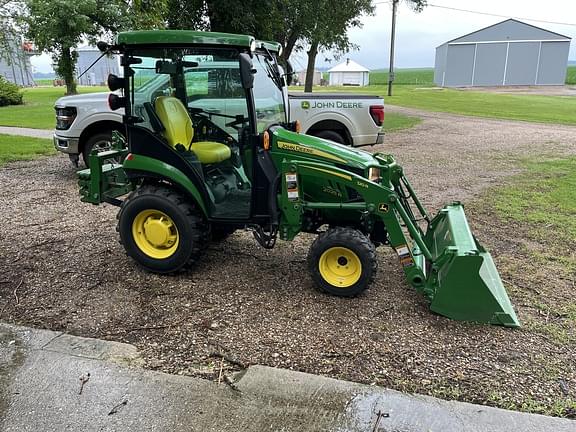 Image of John Deere 2025R equipment image 2