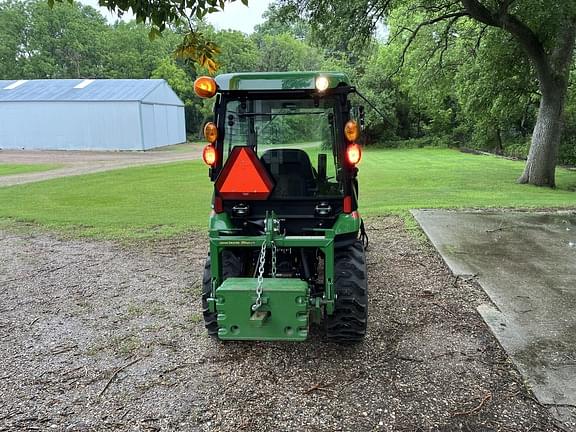 Image of John Deere 2025R equipment image 4