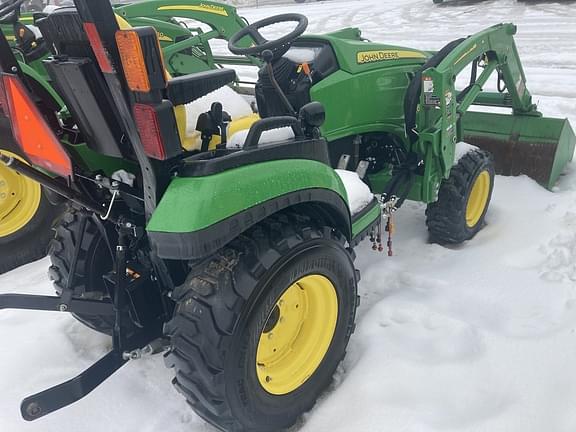 Image of John Deere 2025R equipment image 3