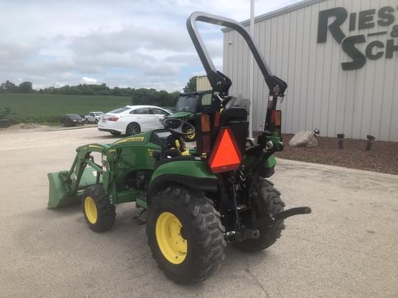 Image of John Deere 2025R equipment image 2