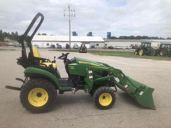 Image of John Deere 2025R equipment image 1