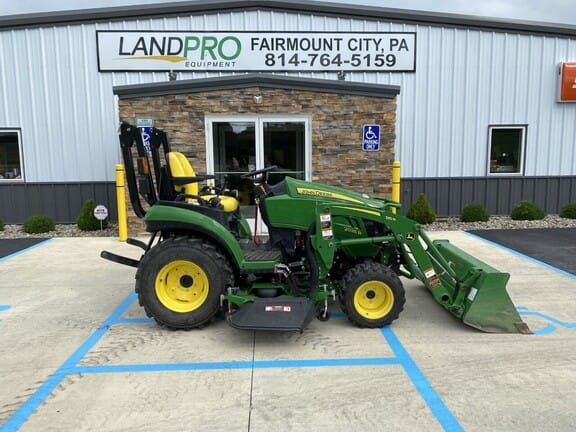 Main image John Deere 2025R