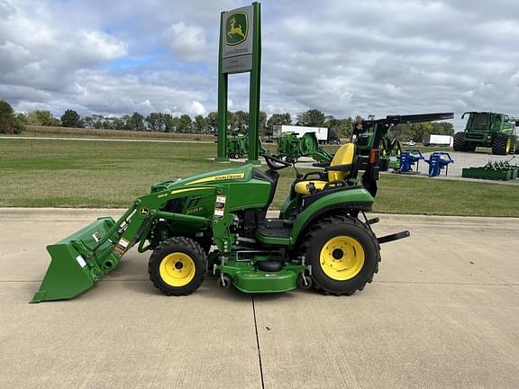 Image of John Deere 2025R equipment image 2