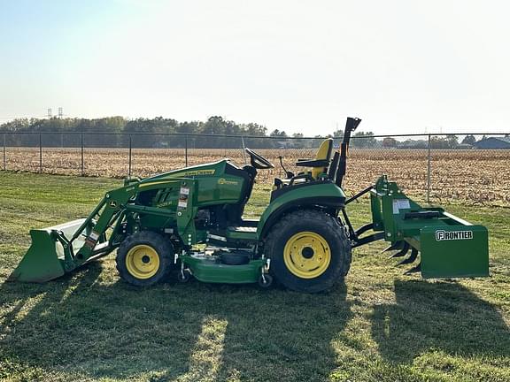 Image of John Deere 2025R equipment image 3