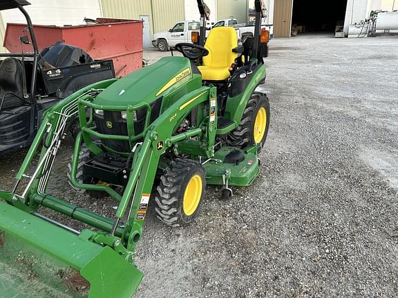 Image of John Deere 2025R equipment image 1