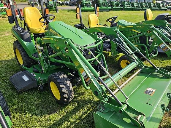 Image of John Deere 2025R equipment image 3