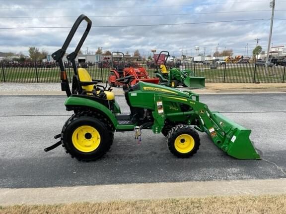Image of John Deere 2025R Primary image