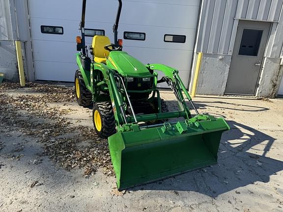 Main image John Deere 2025R 0