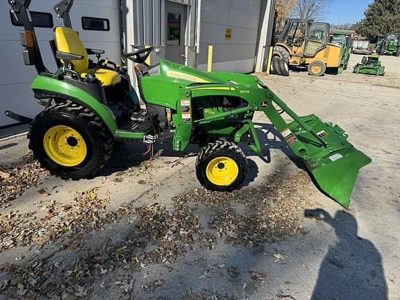 Thumbnail image John Deere 2025R 3
