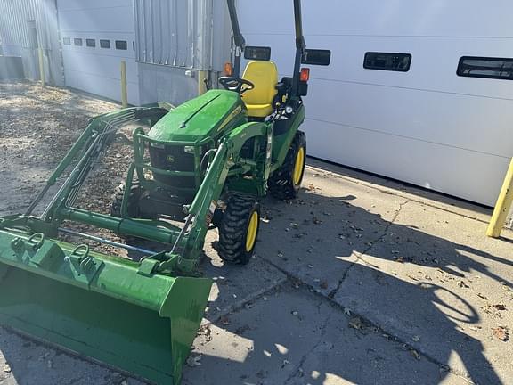 Main image John Deere 2025R 9