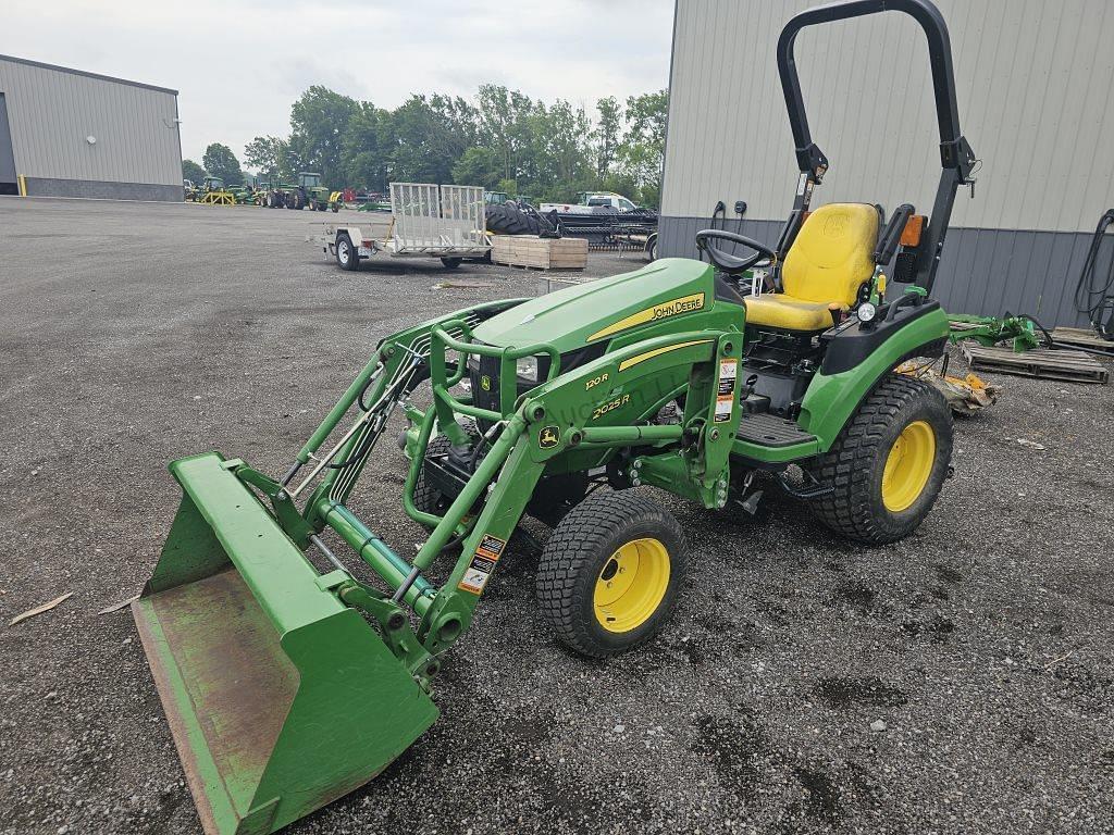 Image of John Deere 2025R Primary image
