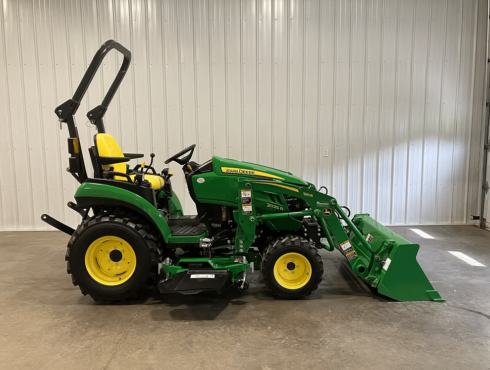 Image of John Deere 2025R Primary Image