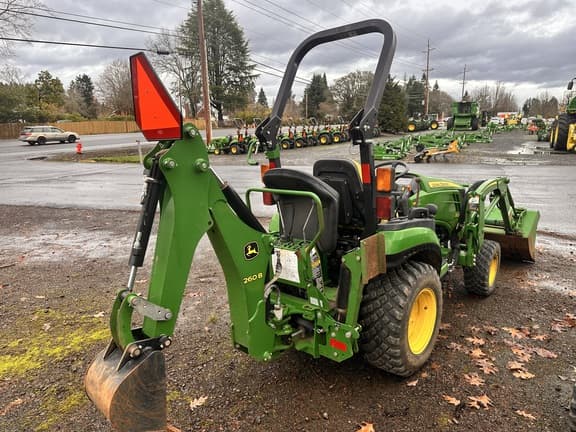 Image of John Deere 2025R equipment image 3