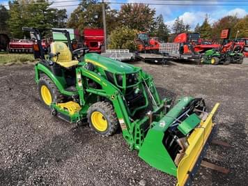 Main image John Deere 2025R