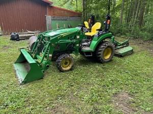 2018 John Deere 2032R Image