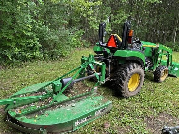 Image of John Deere 2032R equipment image 4