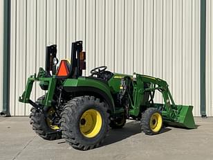 Main image John Deere 2032R 6