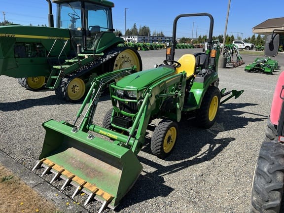 Main image John Deere 2032R