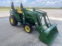 2018 John Deere 2032R Image
