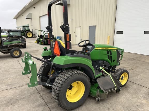 Image of John Deere 2032R equipment image 3