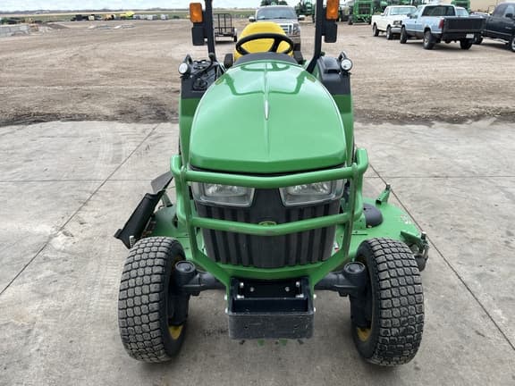 Image of John Deere 2032R equipment image 1