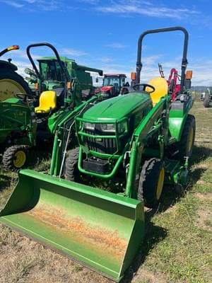 2018 John Deere 2032R Image