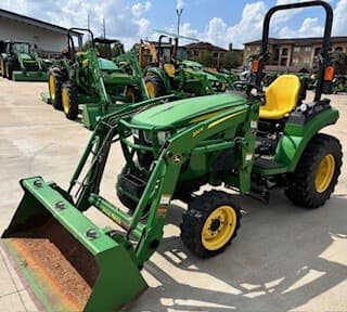 Main image John Deere 2032R