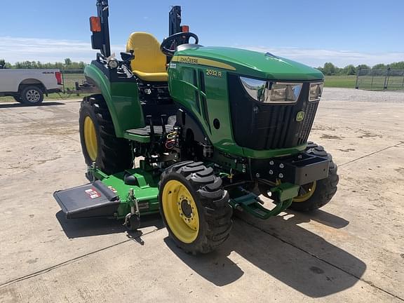 Image of John Deere 2032R equipment image 1