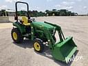 2018 John Deere 2032R Image